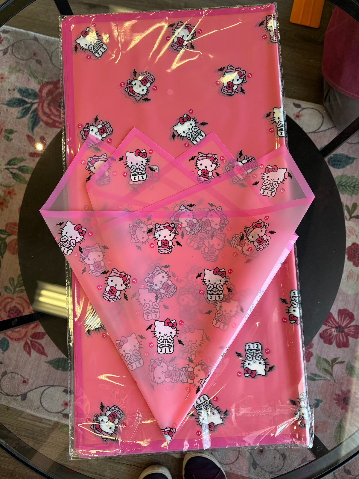 Halloween Hello kitty transparent pink