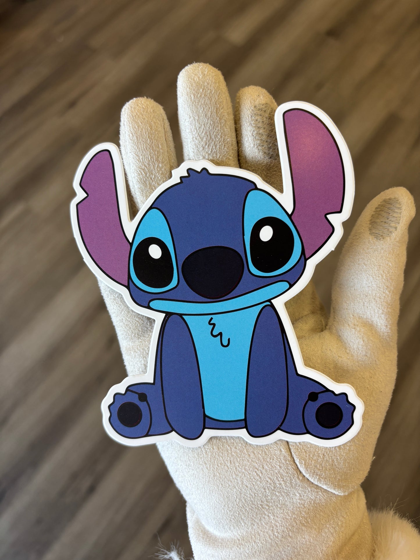 Stitch sitting down π