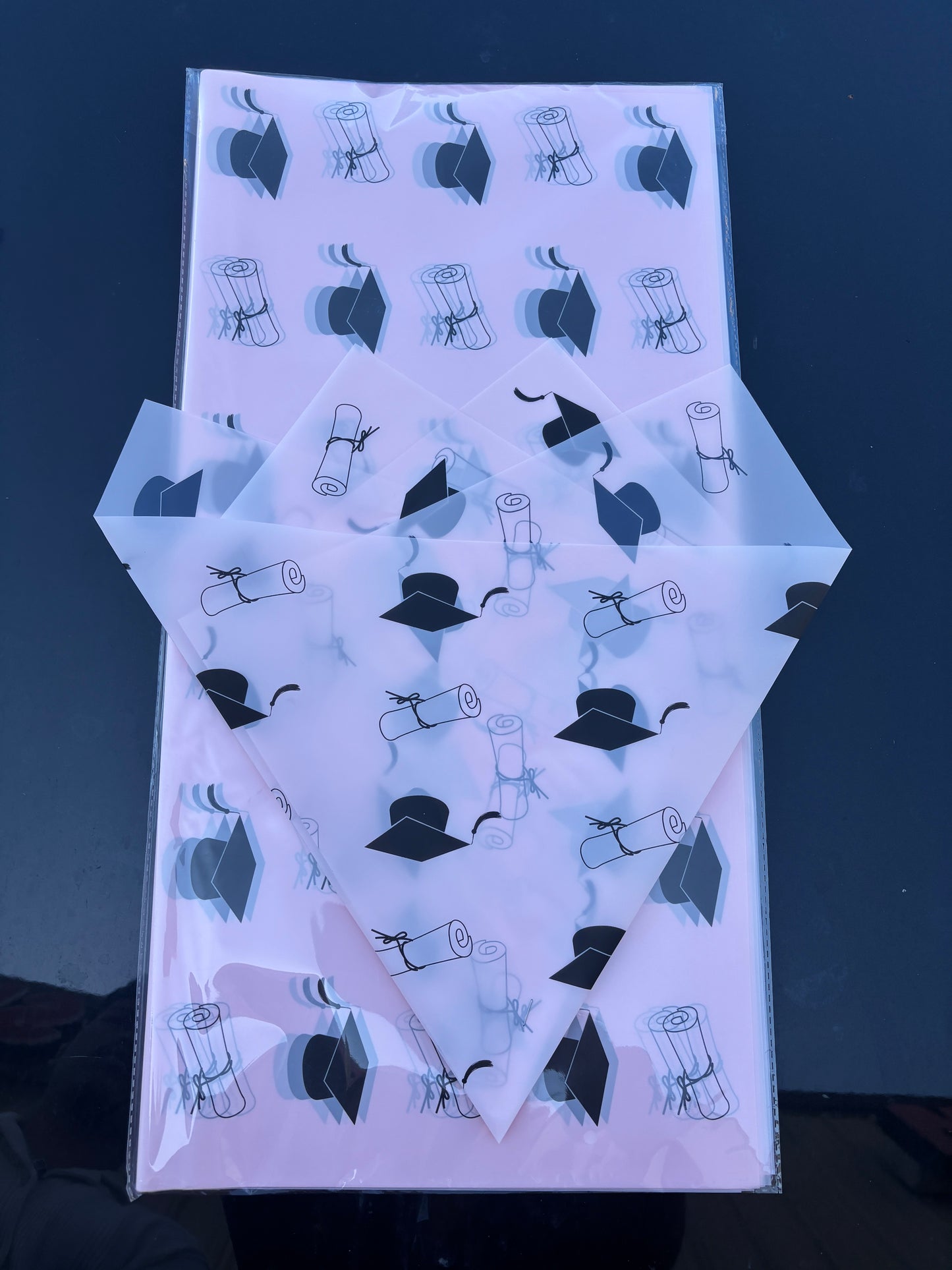 Graduation light pink paper 🎓