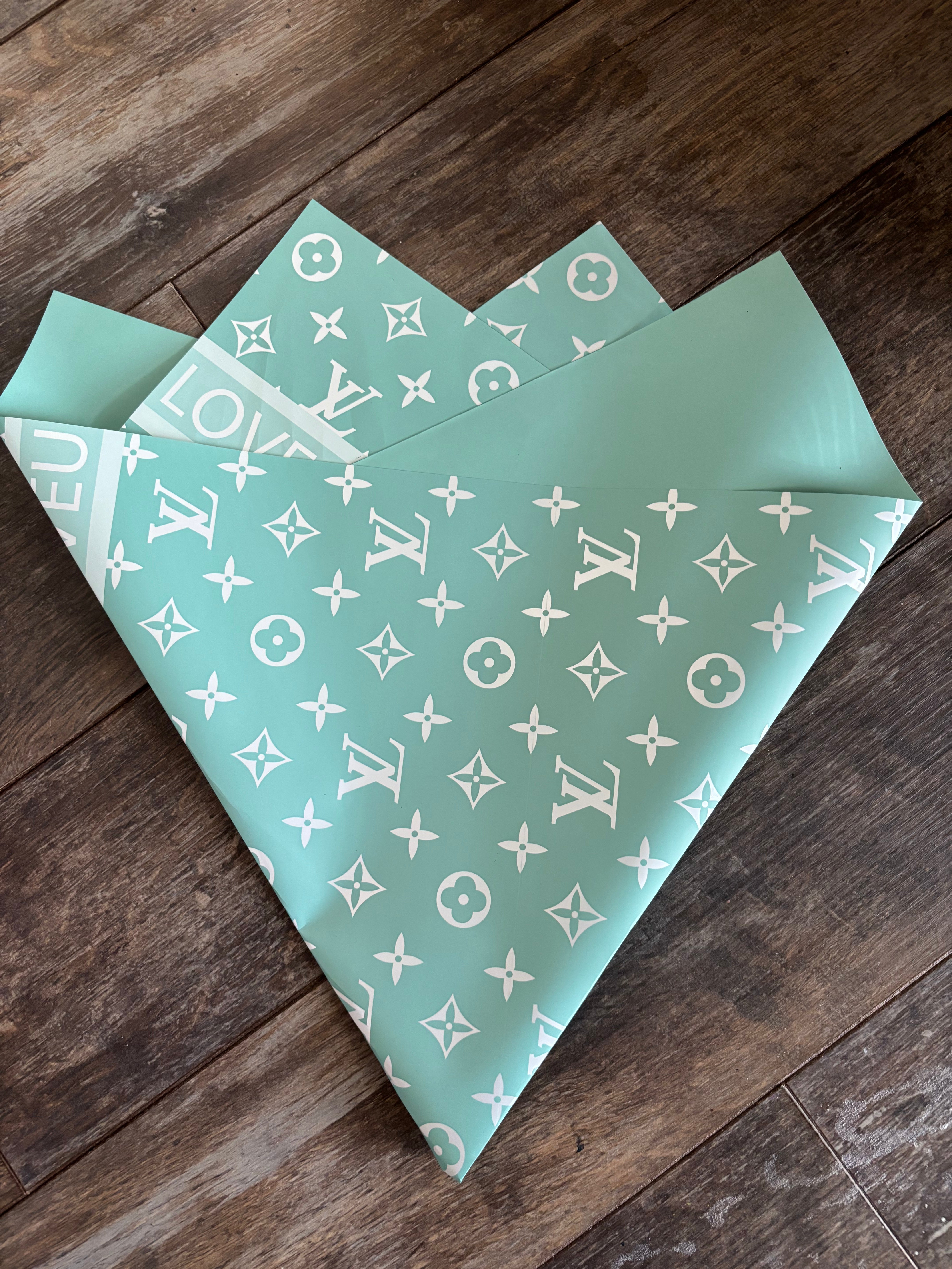 Mint Blue LV🎀