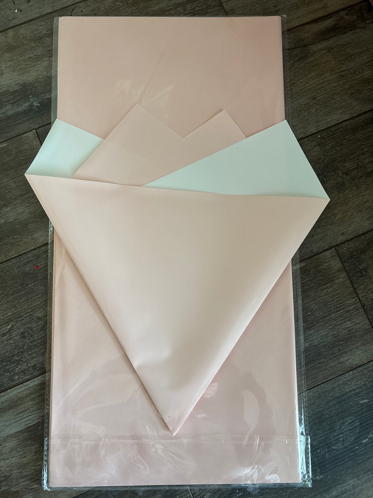 Soft pink/ white double sided 🩷