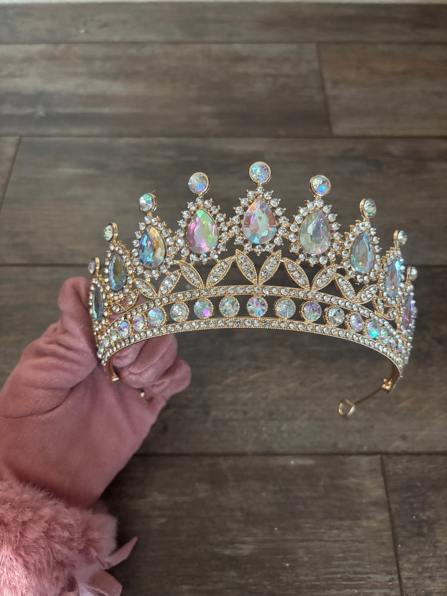 Large crown 👑