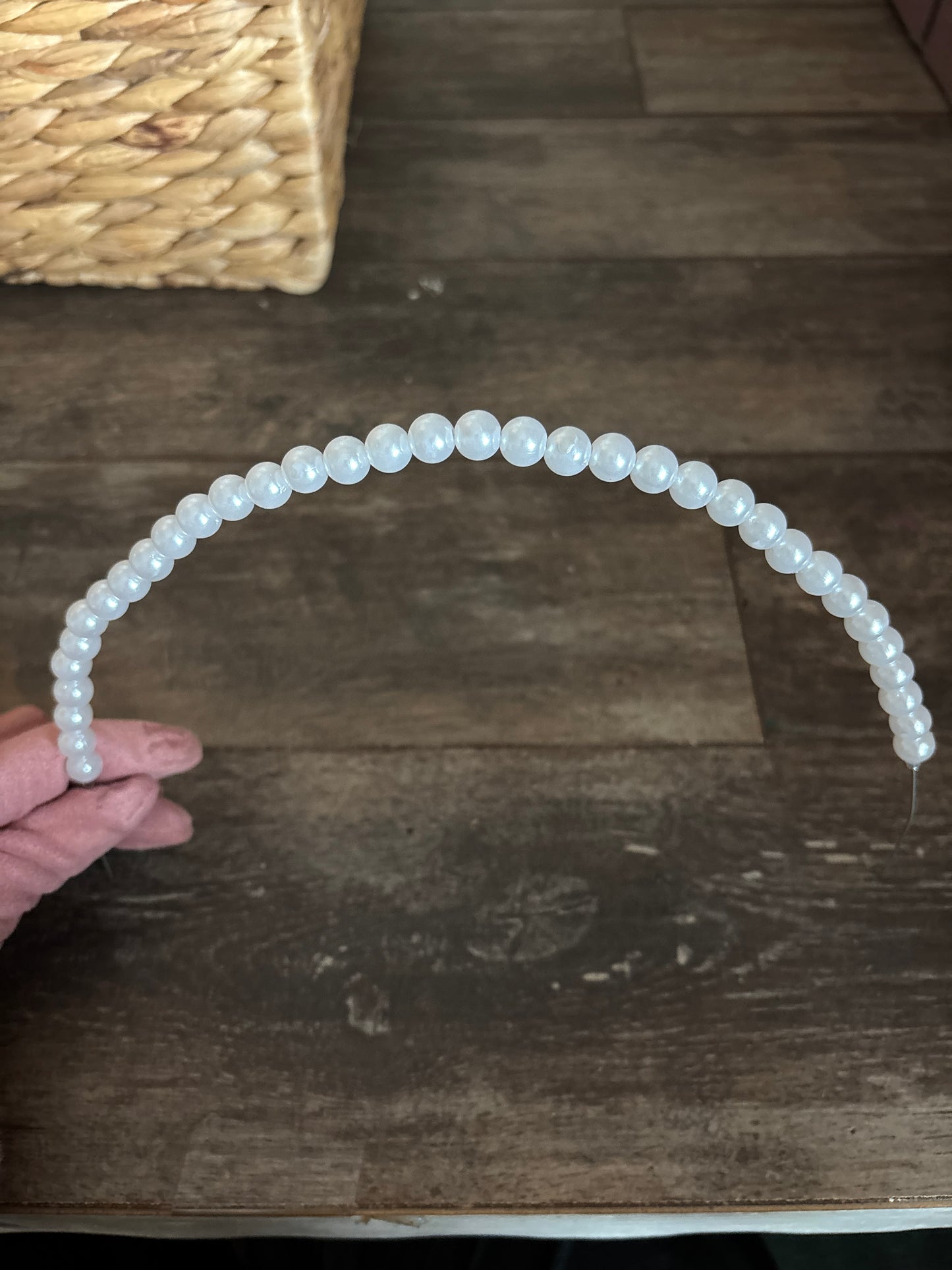 Custom bend pearl Wire π