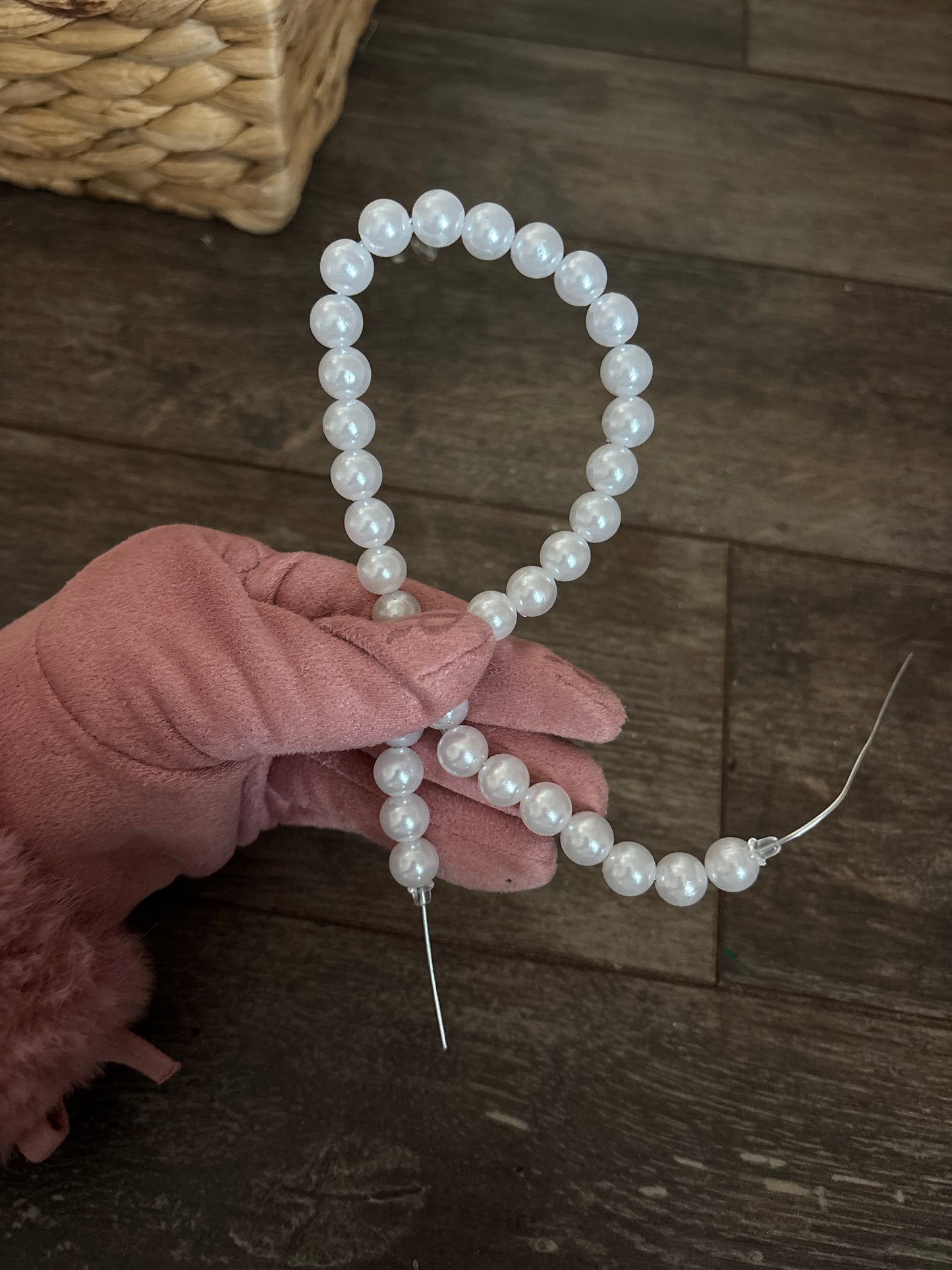 Custom bend pearl Wire π