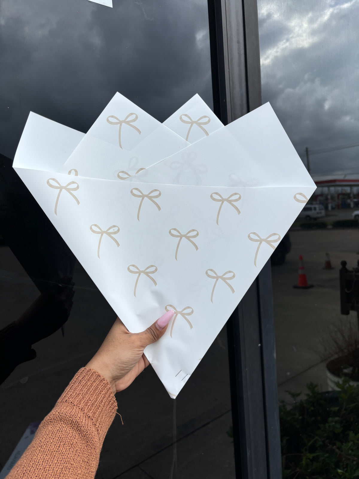 Beige coquette bow 🎀