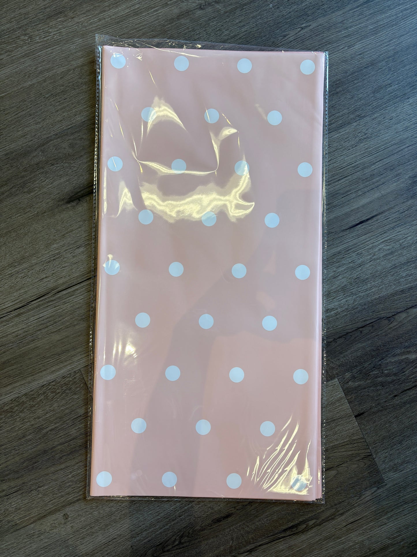 Polka dots melon pink