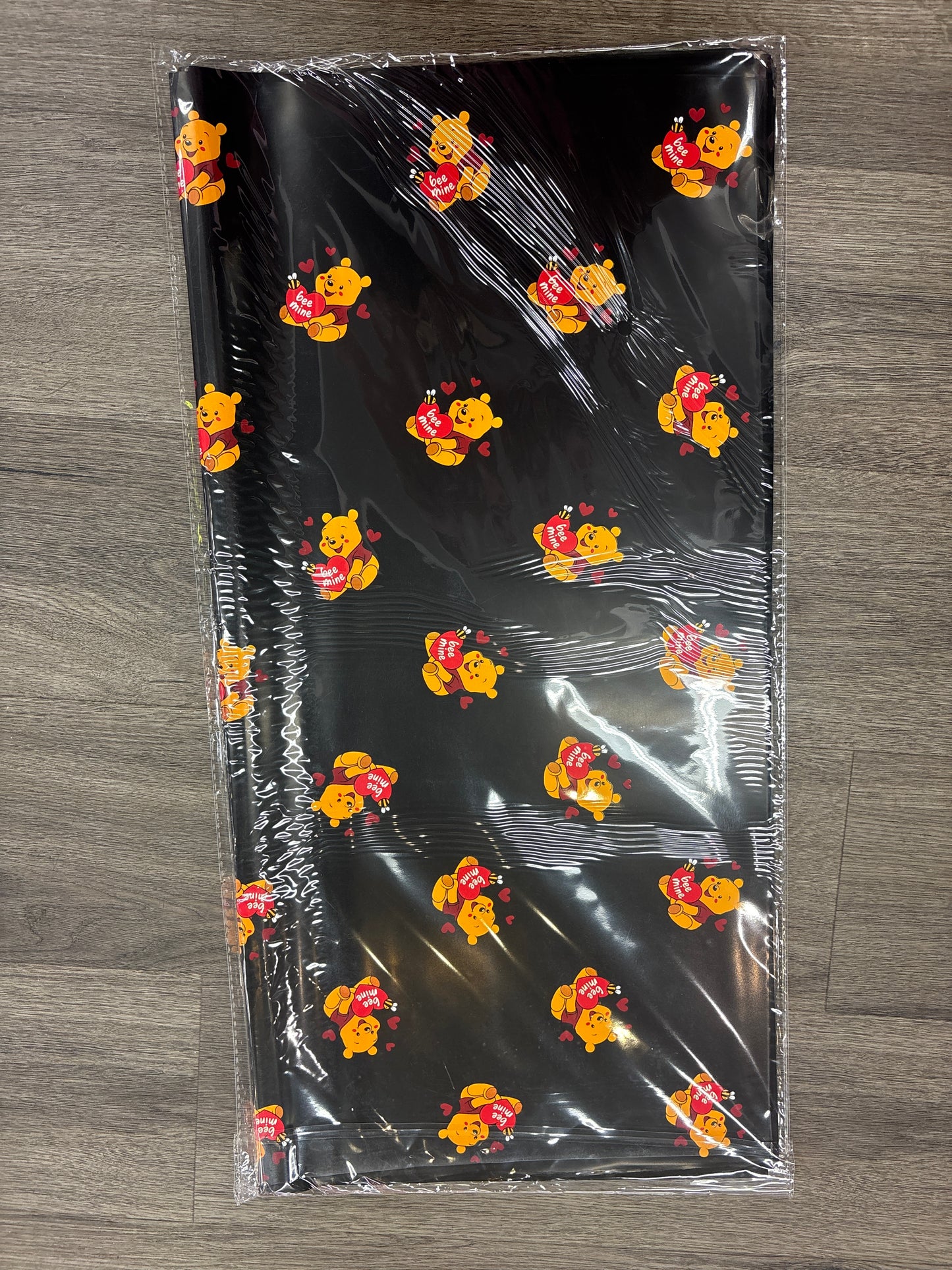 Black Winnie the Pooh valentines🍯