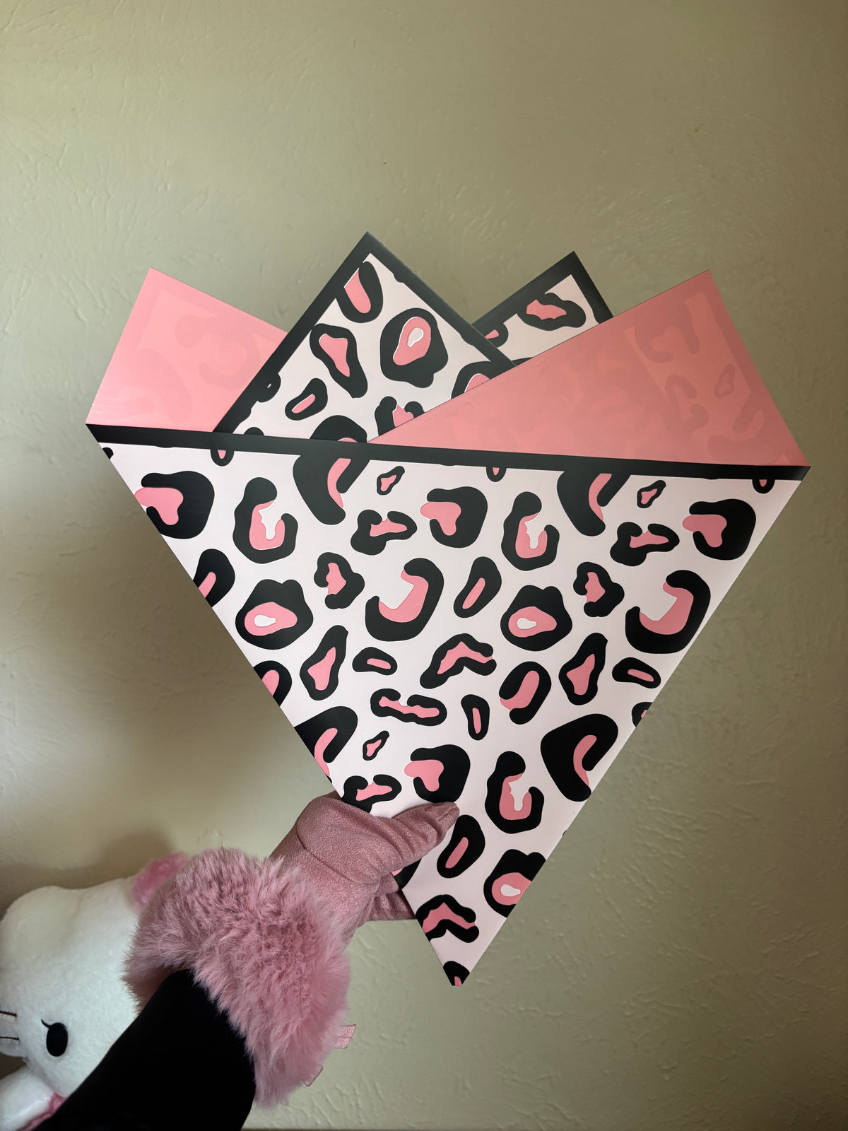 Cheetah prints (pink)