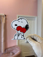 Snoopy hugging heart❤️