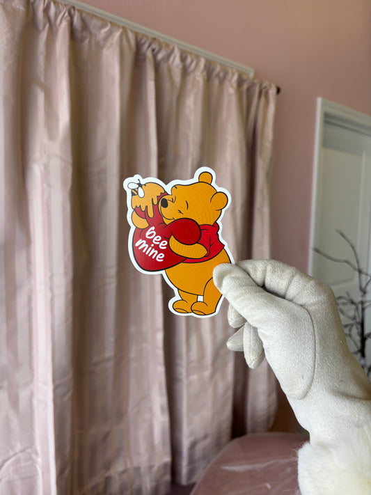 Winnie the Pooh bee mine holding heart 🍯