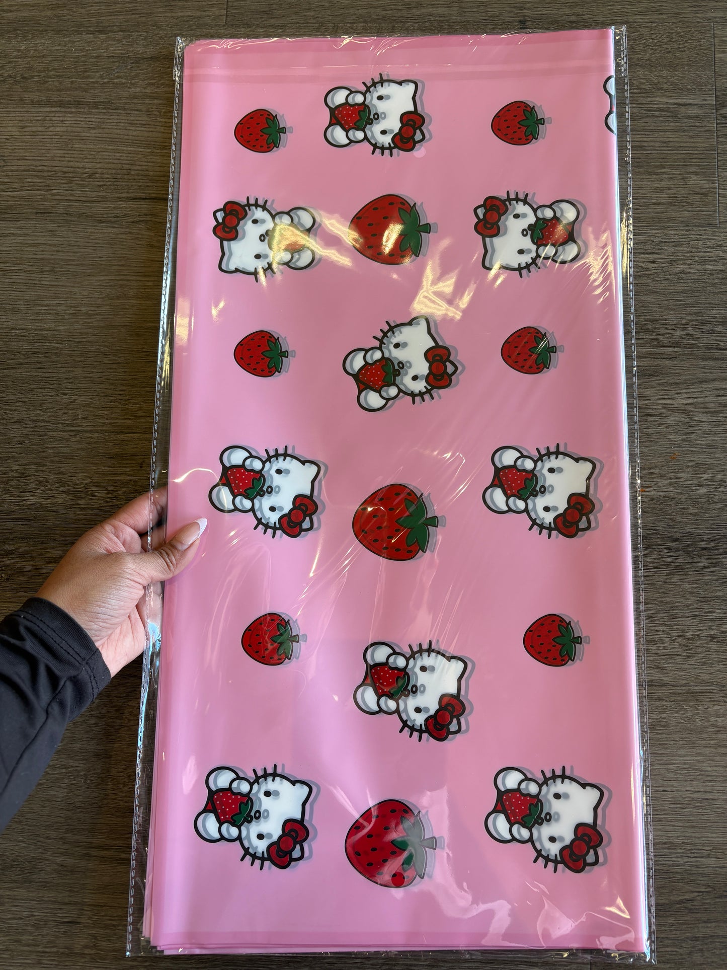 Transparent pink Fresita HK🍓