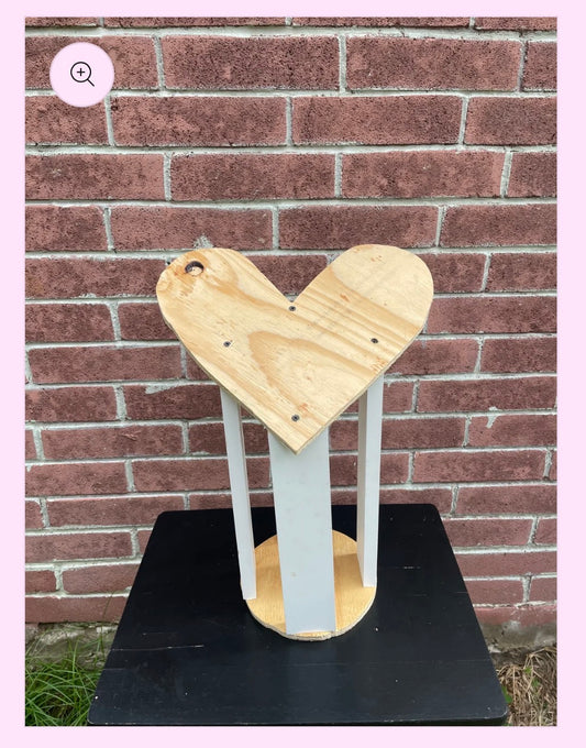 Small standing heart wood base