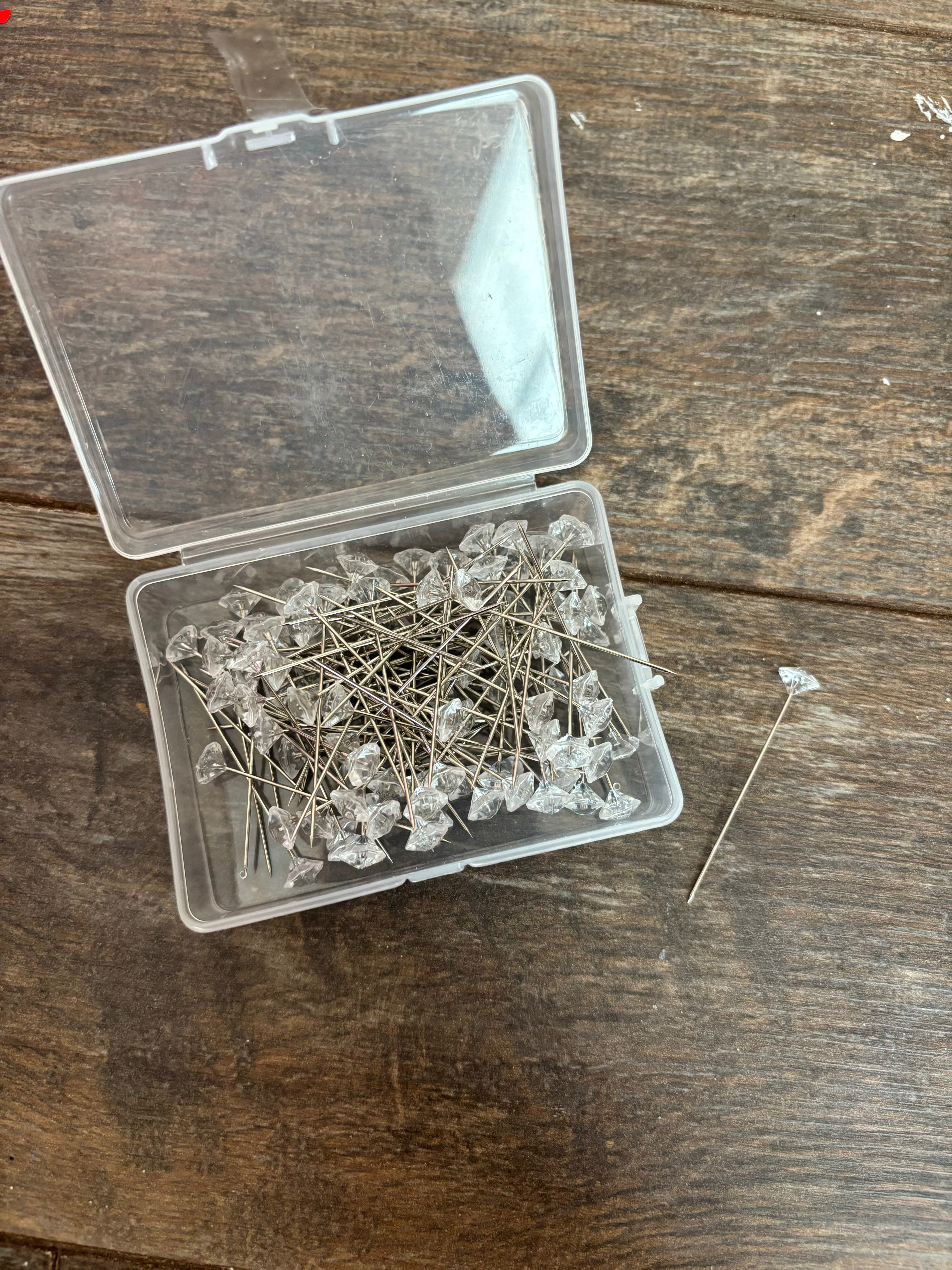 100 ct Diamond pins