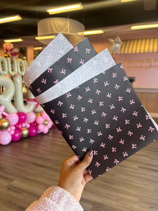 Black tissue with pink bows coquette🎀