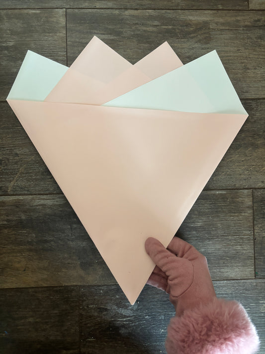 Soft pink/ white double sided 🩷